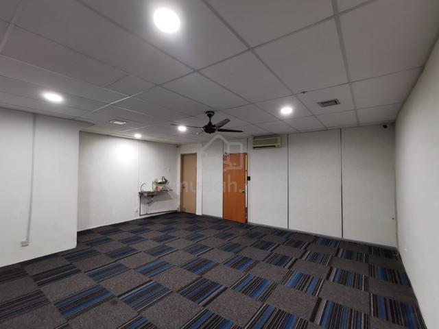 High visibility office / shoplot at Kepong. 2km from MRT station 1