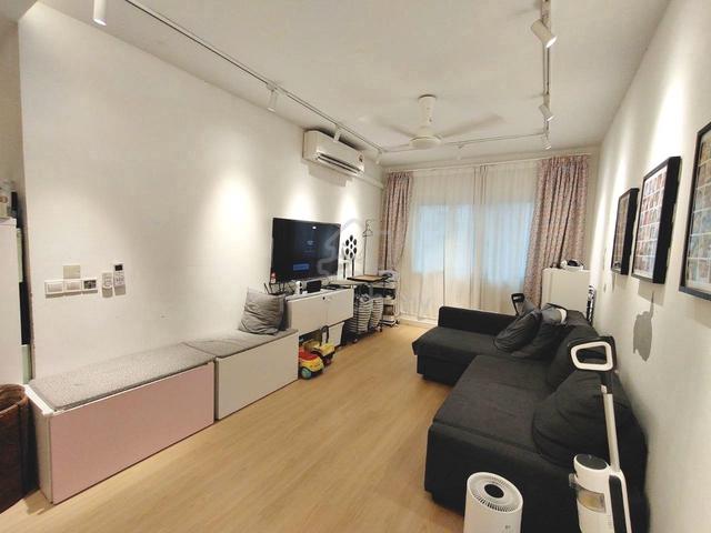 De Bayu Apartment 1