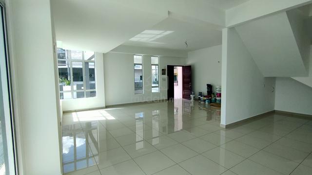 Taman Seri Murai.Double storey Semi D.2713sf.999k Only 1