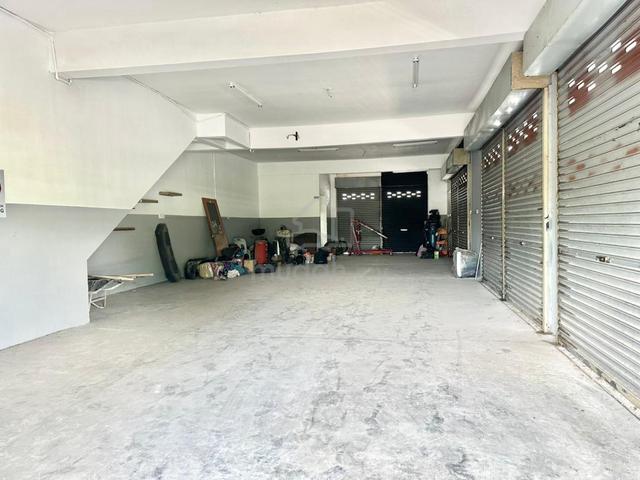Corner Ground Floor Shop Lot at Nusa Bayu, Iskandar Puteri, Johor 1
