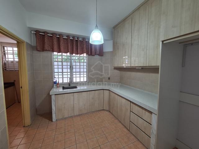 URGENT for RENT 2 Storey Intermediate Terrace, Presint 9, Putrajaya. 3