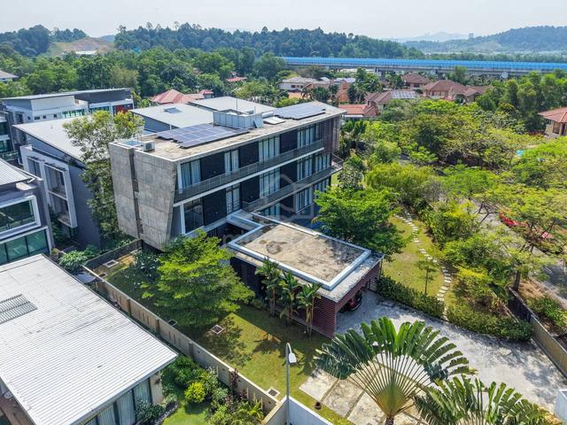 [ Cantik ] 3 Storey Bungalow, Perdana Heights U10, Shah Alam 1