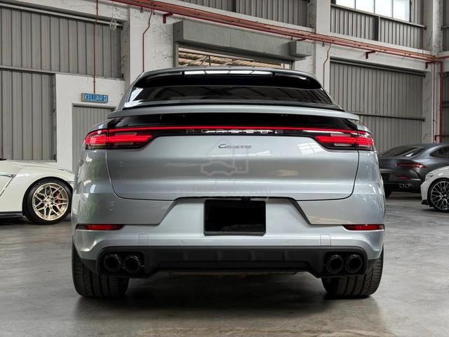 Reg 2024 Porsche CAYENNE COUPE 3.0 (A) JP SPEC - 3