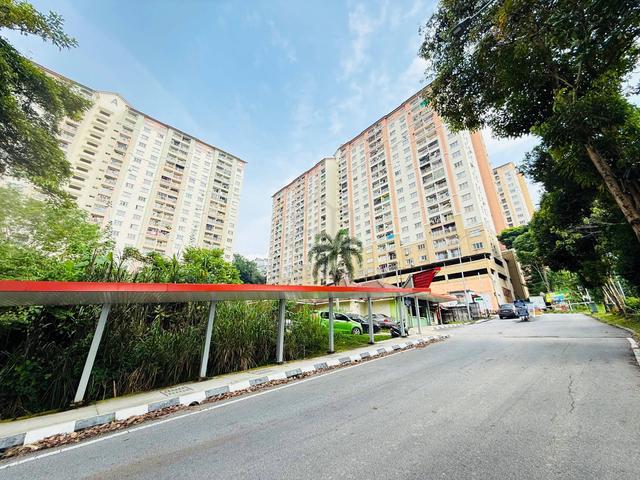 Lakeview Apartments 1