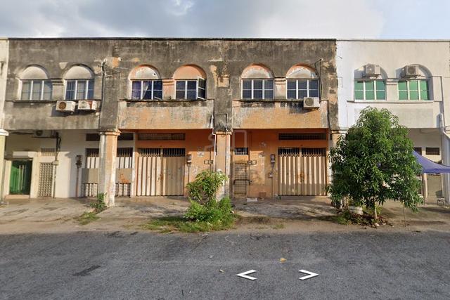 Below & Hot~1.5 Storey Link Factory Bandar Teknologi Kajang, Semenyih 1