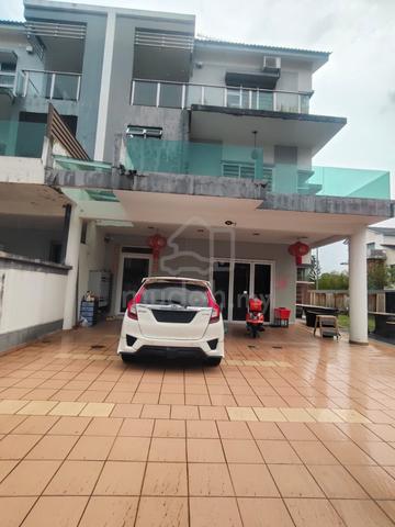 3 Storey/ 6bed5bath/ Fully/ Seri Alam/ Masai/ Pasir Gudang 1
