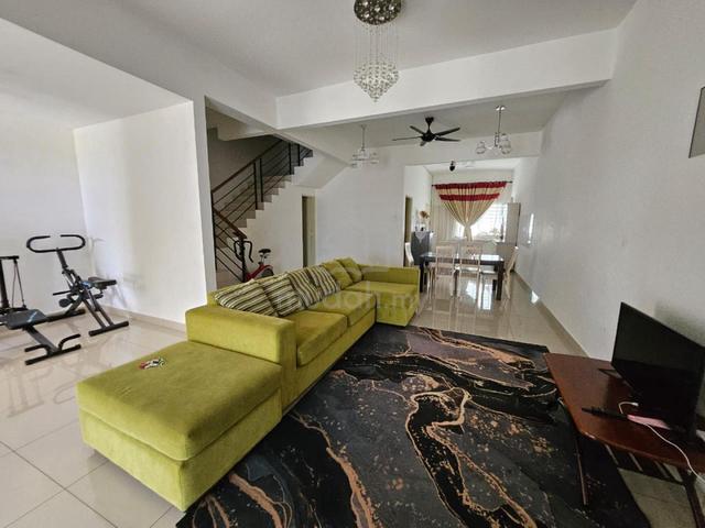 OPEN FACING 2 STOREY TERRACE TAMAN MEKARSARI, BERTAM Facing Playground 1