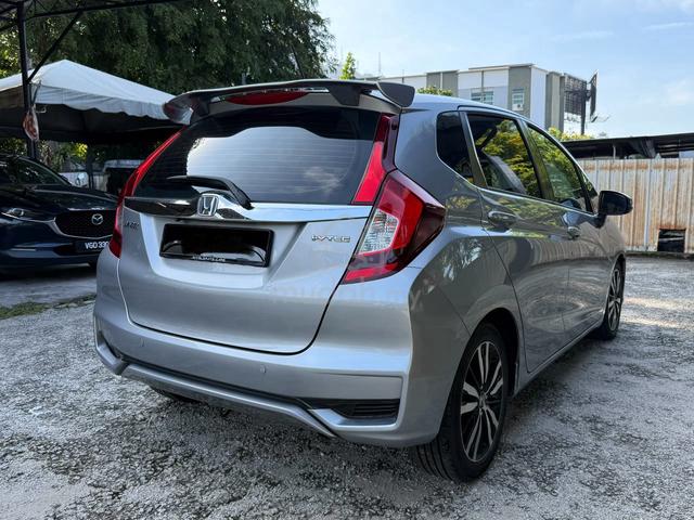2021 Honda JAZZ V 1.5L (A) FSR HONDA ORI MIL OTR! - 5
