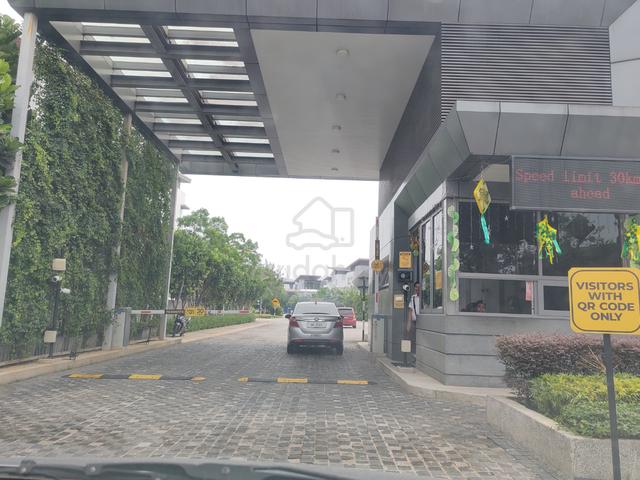 Kota Kemuning Jalan Anggerik Broadleaf Residences 3 story Corner SemiD 1