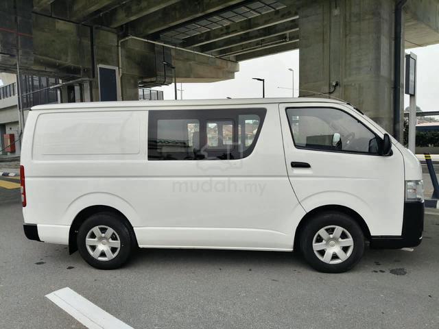 2023 Toyota Hiace 2.5 (M) Semi Panel Van - 4