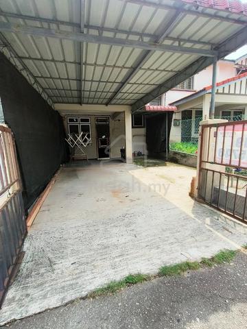 (Bellow Market) Taman Salak Perdana, Sepang 1
