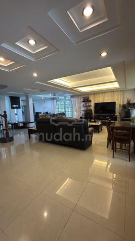 Taman kemuning end lot extra land house for sales 1