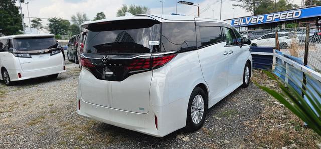 Toyota ALPHARD 2.5 X WELCAB 2025 READY STOCK - 3