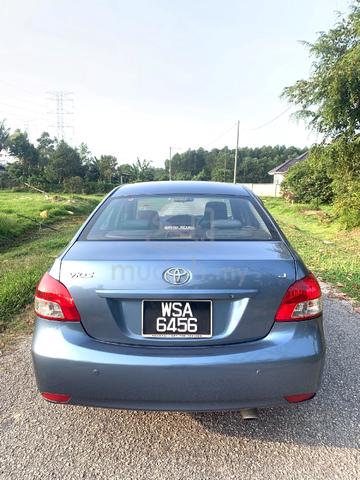 VIOS 1.5 J - 5 SPEED (M) 4 DOOR good condition - 5