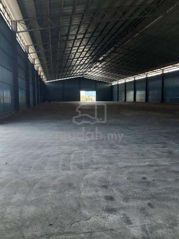 Refurbished Basic Warehouse Teluk Gong, Klang For Rent 1
