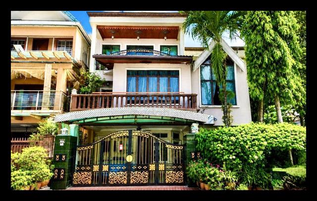 CORNER LOT 🔥 NEGO RENOVATED 3 Storey Taman Bukit Setiawangsa 1