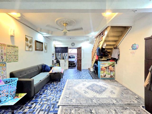 (RENOVATED) Two Storey Terrace Taman Tasik Tambahan Ampang 1