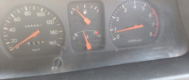 2000 Toyota UNSER 1.8 GLI (A) - 5