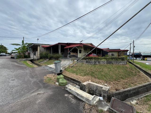 Corner Lot 2875 sqft Kluang | Freehold | Below MV RM20K 1