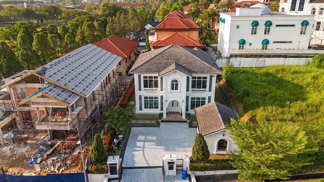 ENGLISH STYLE BUNGALOW WITH SWIMMING POOL ‼️ Seksyen 7 Shah Alam 1