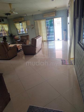 For Sale Single Storey Corner lot @taman putri Kulai 1