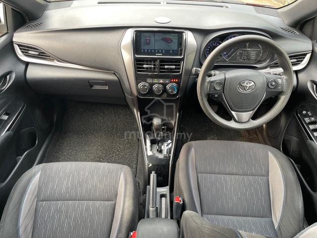 2021 Toyota YARIS 1.5 E SPORT RIM SPORTY LOOK - 3