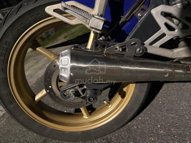 r15 v3 - photo 8 of 10