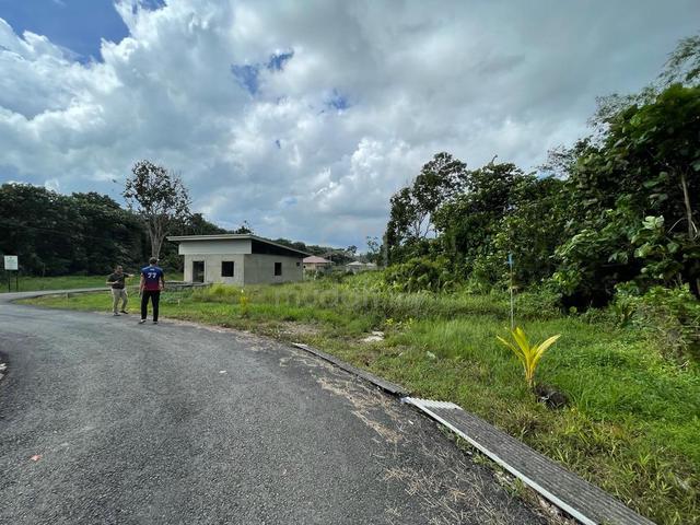 Tanah area gelang patah 1