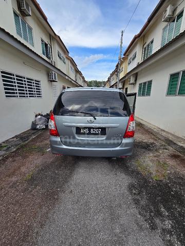 2011 Toyota INNOVA 2.0 E (A) - 3