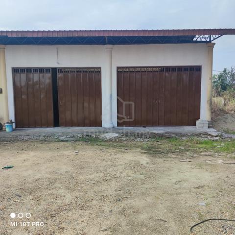 Stor atau ruang niaga untuk disewa di melor 1