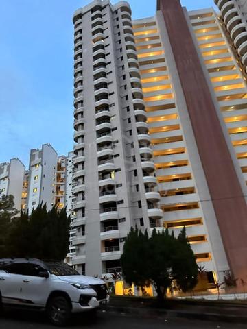 Twin Towers 1