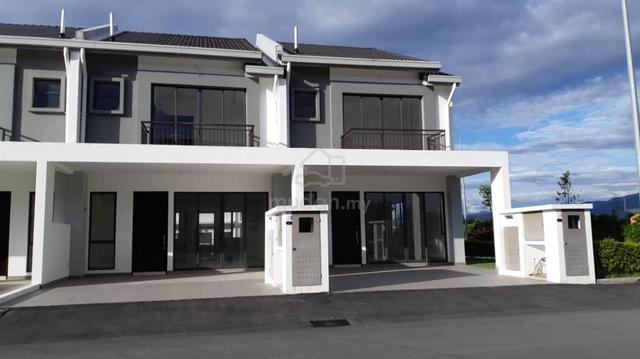 2 Terrace Carnation, Diamond Residence, Semenyih 1