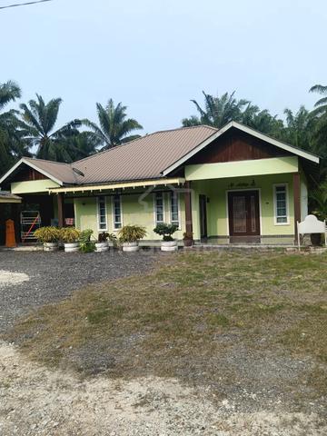 Tanah 1 Ekar Dan Rumah Parit Raja 1