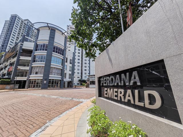 Perdana Emerald 1