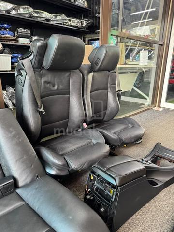BMW E93 Seat Complete - photo 2 of 6