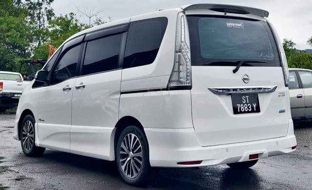 Nissan Serena 2.0 (A) 2017 ST 7883 Y - 4