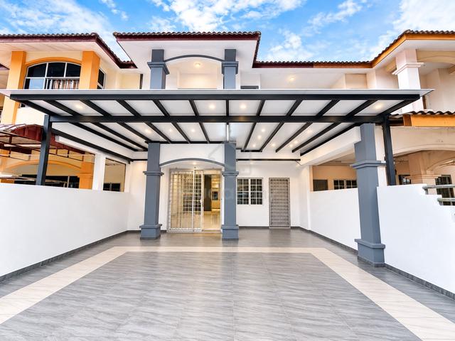Renovated Unblock View House| Bandar Putra Kulai | Full Loan 1