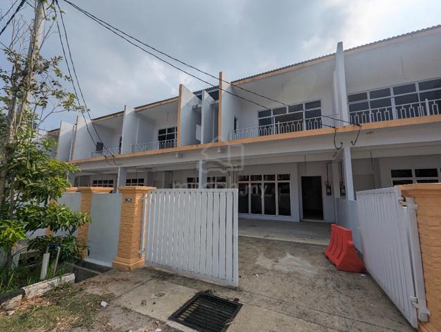 2-storey Terraced House for Sale, 4 Bedroom, 2992 sq.ft, Dungun ...