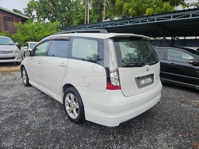 2011 Mitsubishi GRANDIS 2.4 MIVEC ENHANCED (A) - 5