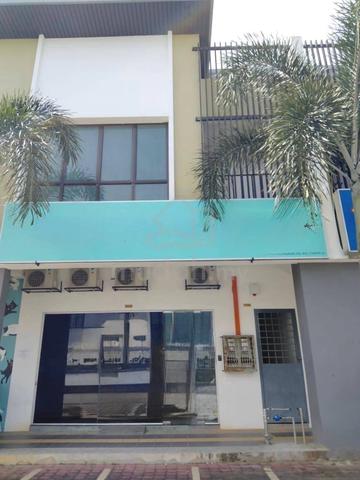 FREEHOLD 3080ft 2 Storey Shop Lot Crystalville Plaza Cyberjaya 1