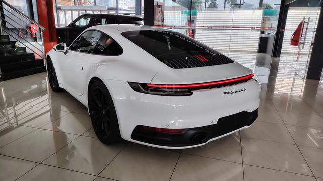 2024 Porsche 911 3.0 CARRERA 4S - 4