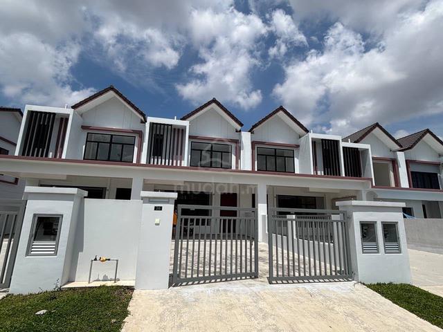 Impian Hill, Taman Kota Impian, Ulu Tiram 2 Storey Terrace House 4 Bed 1