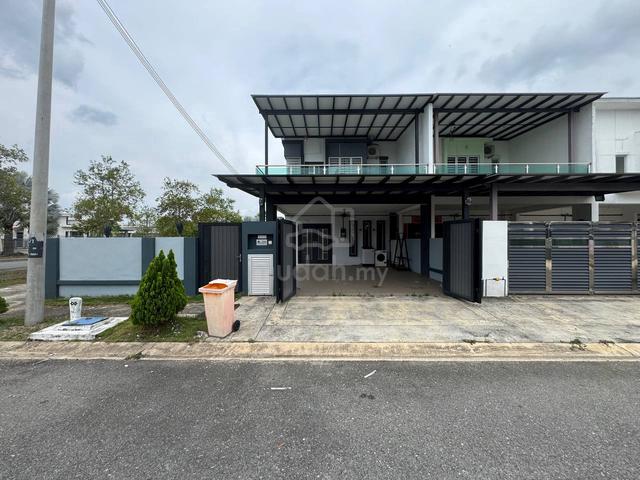 Double Storey Corner Lot House For Sale Bandar Seri Impian Kluang 1