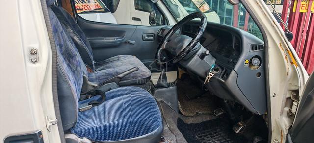 Toyota hiace 2.4 Diesel Window Full seat Acc Free - 5