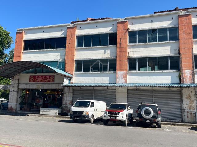 3-storey Shoplot for Sale Bintulu 1