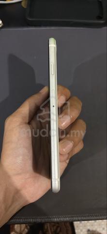 WTS iPhone SE 2020 128GB White - 128GB MY/A - photo 5 of 6
