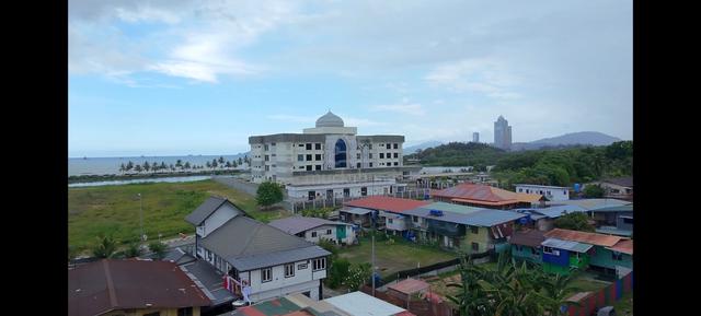Kg Likas 3.5 Storey Bungalow House 1