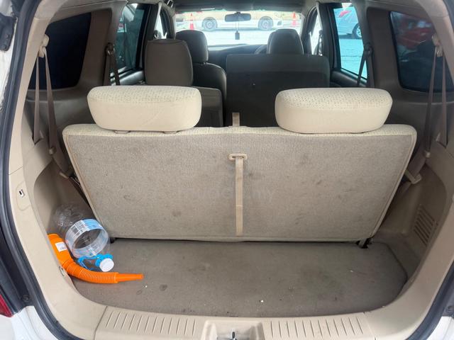 2011 Nissan GRAND LIVINA 1.6 IMPUL (A) - 4