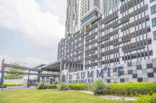 D'Summit Residences 1