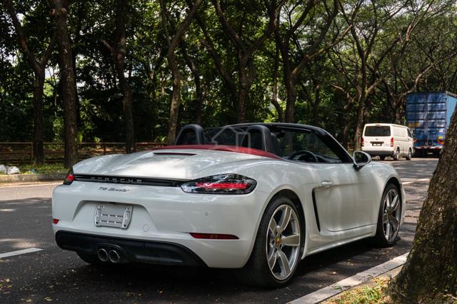 2023 Porsche BOXSTER 2.0 718 PDK - 2